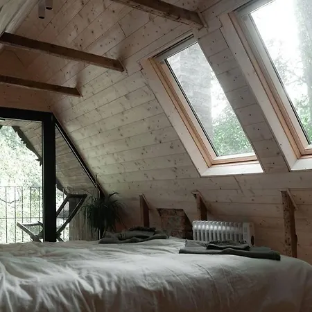 Chalet Plne Vybavena Stylova V Malych Karpatoch Bukova