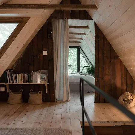 Plne Vybavena Stylova V Malych Karpatoch * Bukova