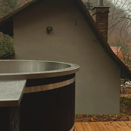 Plne Vybavena Stylova V Malych Karpatoch Bukova