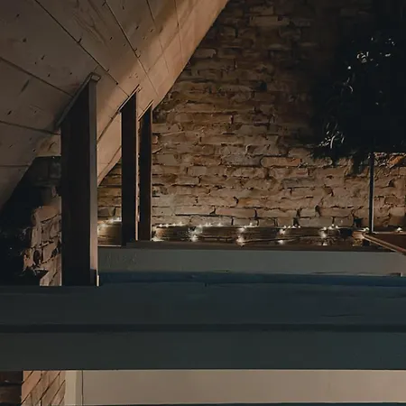 Plne Vybavena Stylova V Malych Karpatoch *