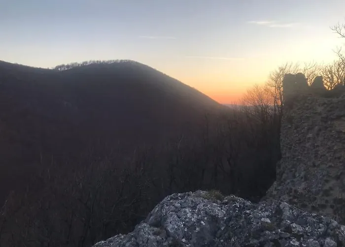 Plne Vybavená štýlová V Malých Karpatoch Bukova