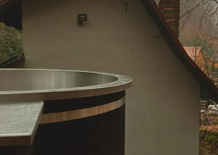 Plne Vybavená štýlová V Malých Karpatoch Bukova